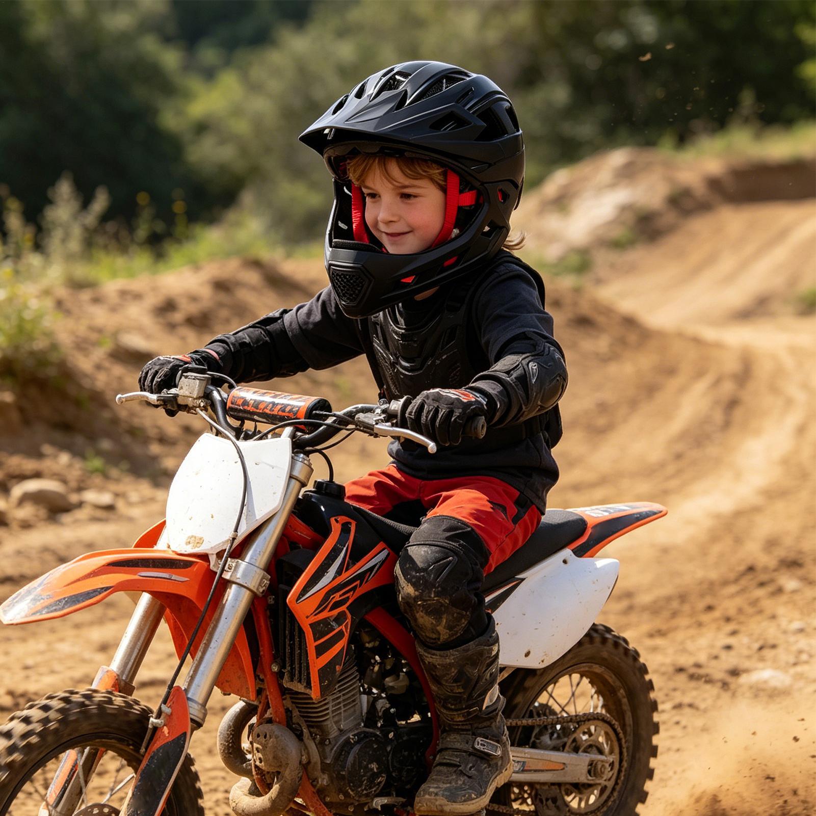 Kids Motocross Helmet Shockpro - مراجعة Mountain Biking Helmet Kids وسعره